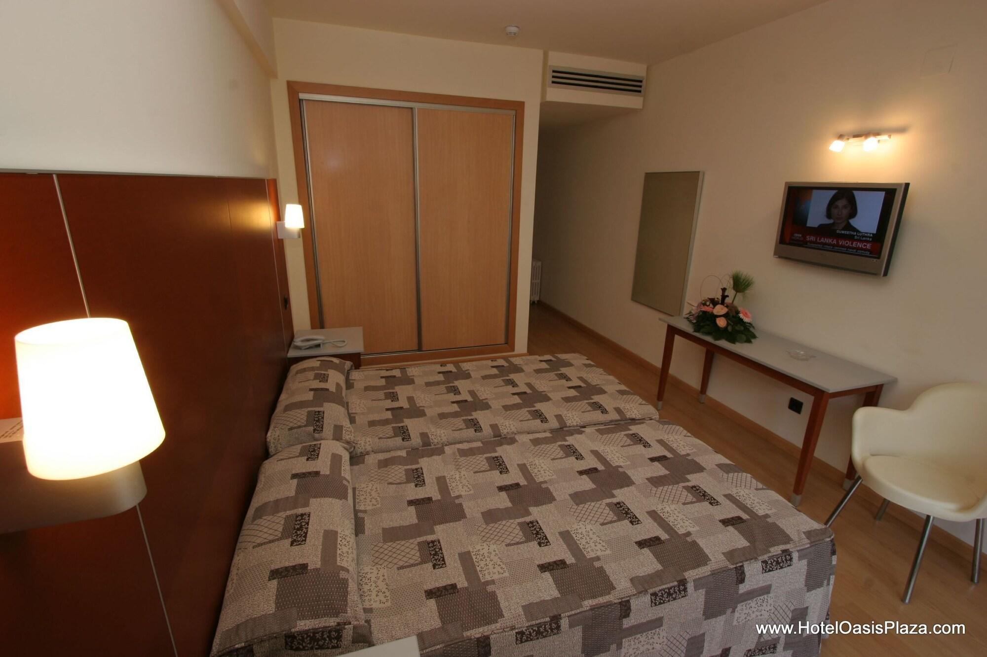 Hotel Oasis Plaza Бенидорм Экстерьер фото