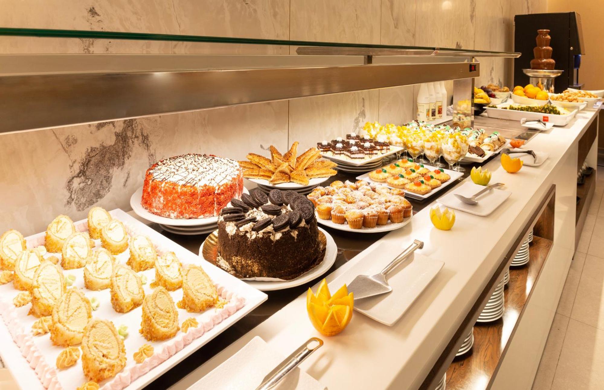 Hotel Oasis Plaza Бенидорм Экстерьер фото