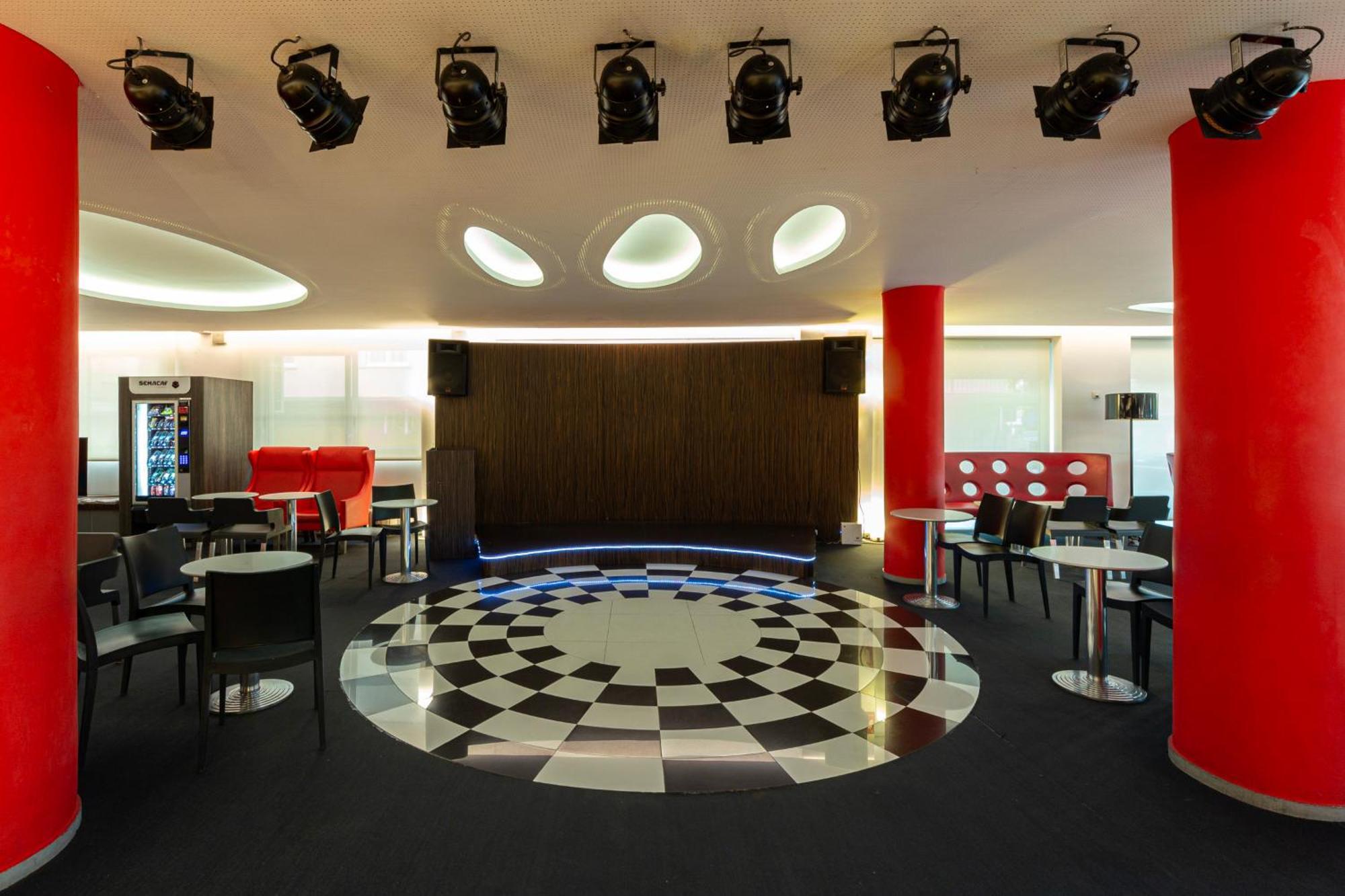 Hotel Oasis Plaza Бенидорм Экстерьер фото
