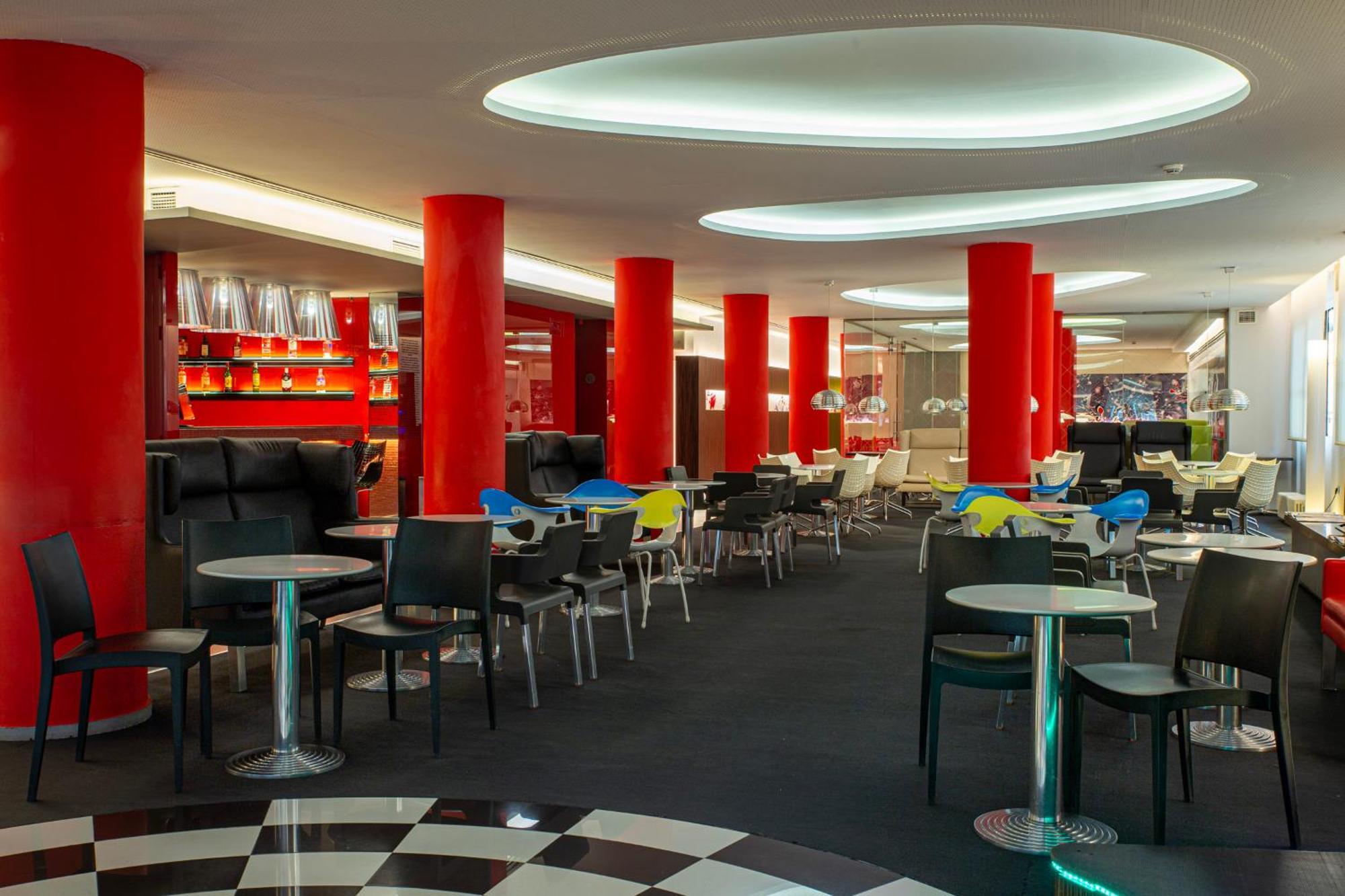 Hotel Oasis Plaza Бенидорм Экстерьер фото