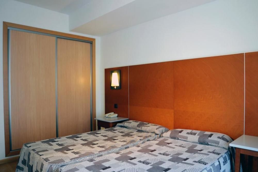 Hotel Oasis Plaza Бенидорм Экстерьер фото